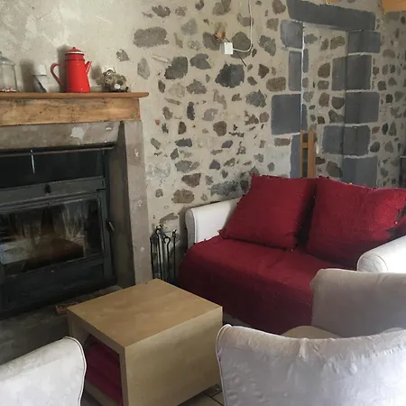 Vigneron Nature Vakantiehuis Montaigut-le-Blanc (Puy-de-Dome)